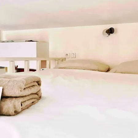 Opera 9th Cosy With Mezzanine Managed By Mey Agency Apartment Paris